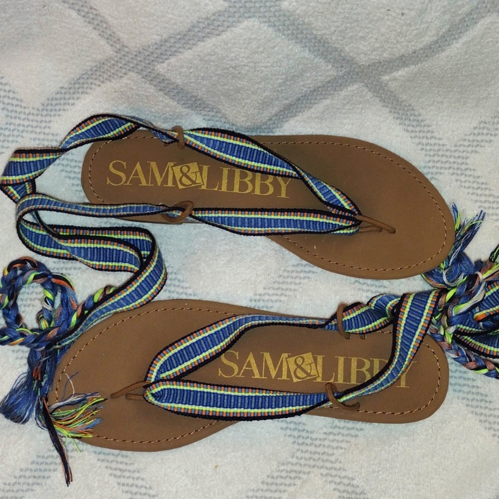 SOLD Sam & Libby Sz 8.5 wrap around sandals "Blue Blossom"